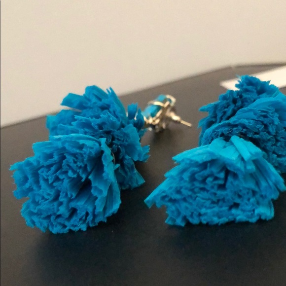 KENDRA SCOTT TASSLE DROP STATEMENT EARRINGS - Picture 7 of 8